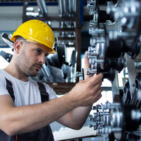 les-services-specialises-en-maintenance-industrielle